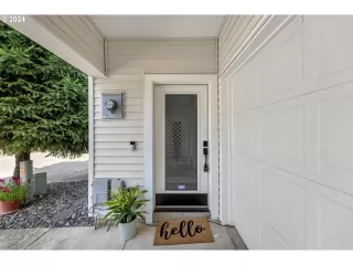 Photo #3: 24358091 Listing