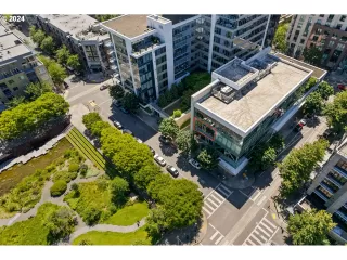 Photo #1: 24358358 Listing