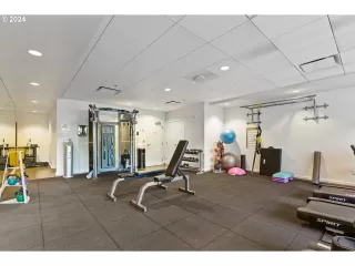 Photo #3: 24358358 Listing