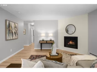 Photo #4: 24358685 Listing 