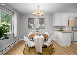 Photo #6: 24358685 Listing 