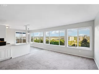 Photo #1: 24359022 Listing