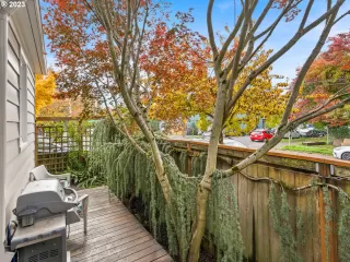 Photo #2: 24360489 Listing 