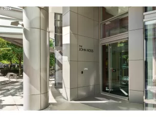 Photo #2: 24361394 Listing