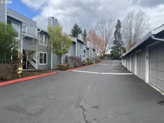 Photo #2: 24362482 Listing