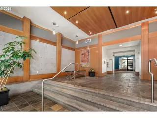 Photo #2: 24362614 Listing 