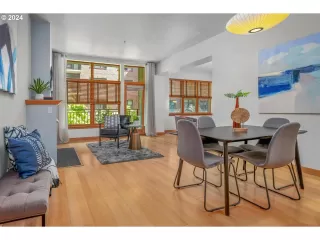 Photo #3: 24362614 Listing 