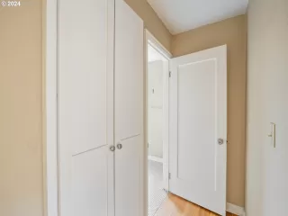 Photo #2: 24362695 Listing