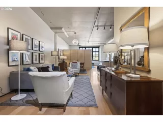 Photo #4: 24365000 Listing 