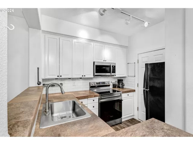 MLS: 24366324 Condo For Sale