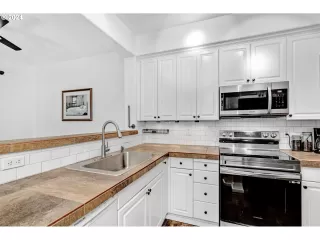 Photo #1: 24366324 Listing 