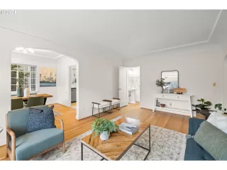 Photo #6: 24367487 Listing