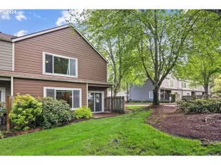 Photo #4: 24367764 Listing