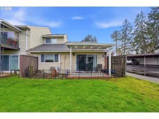 Photo #4: 243692147 Listing