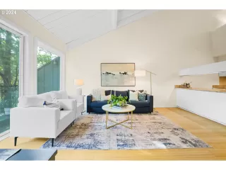 Photo #6: 24370340 Listing