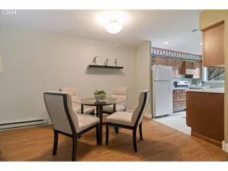 Photo #3: 24370439 Listing