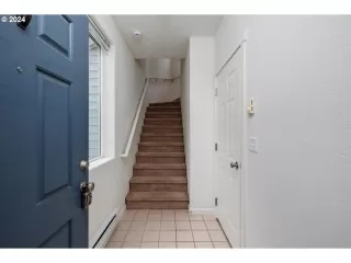 Photo #4: 24371161 Listing