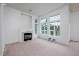 Photo #6: 24371161 Listing