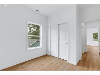 Photo #2: 24372699 Listing 