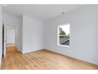 Photo #6: 24372699 Listing 