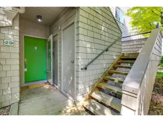 Photo #1: 24374221 Listing