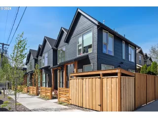 Photo #2: 24374624 Listing 