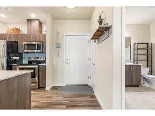 Photo #1: 24377240 Listing 