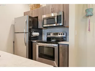 Photo #3: 24377240 Listing 