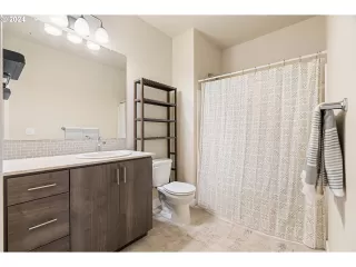 Photo #4: 24377240 Listing 