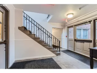 Photo #5: 24377508 Listing 