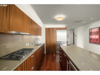 Photo #1: 24377598 Listing 