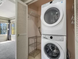 Photo #1: 24377690 Listing