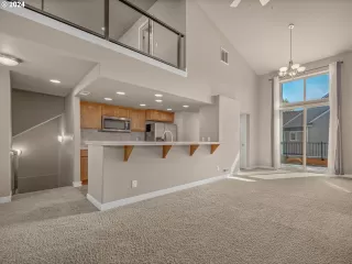 Photo #5: 24378491 Listing