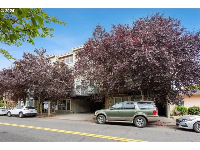 MLS: 24378981 Condo For Sale