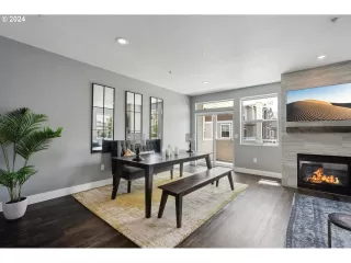 Photo #6: 24379496 Listing