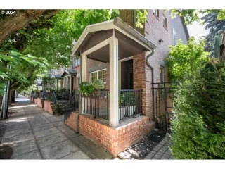 Photo #1: 24379524 Listing