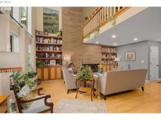 Photo #6: 24379687 Listing