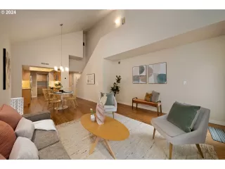 Photo #1: 24380146 Listing