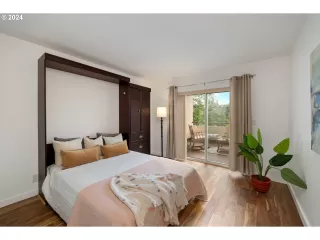 Photo #6: 24380146 Listing