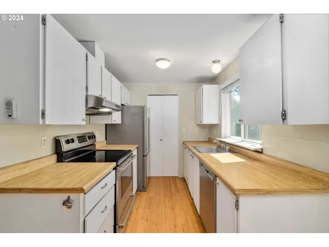 MLS: 24381462 Condo For Sale