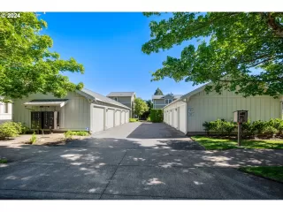 Photo #2: 24381870 Listing