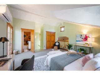 Photo #5: 24381870 Listing