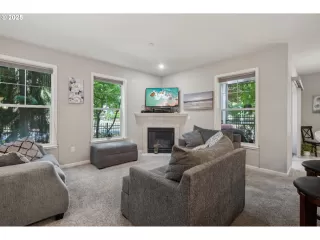 Photo #5: 24383287 Listing 