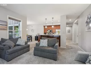 Photo #6: 24383287 Listing 