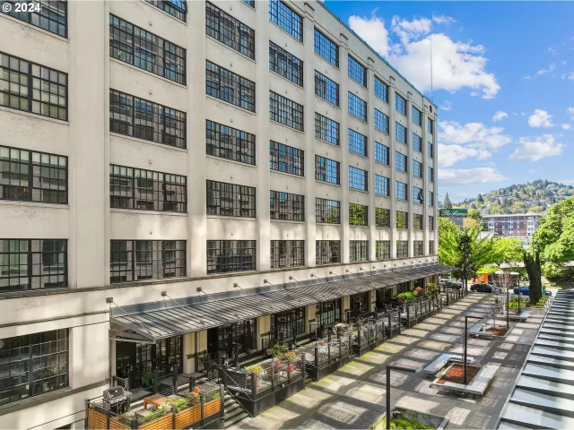 MLS: 24384008 Condo For Sale