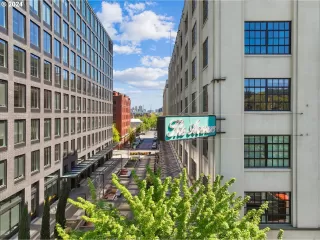 Photo #4: 24384008 Listing 