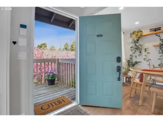 Photo #4: 24385079 Listing 