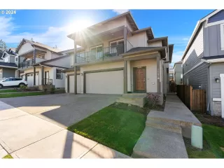 Photo #2: 24385912 Listing