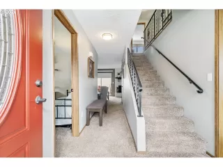 Photo #4: 24389216 Listing