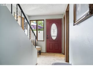 Photo #5: 24389216 Listing